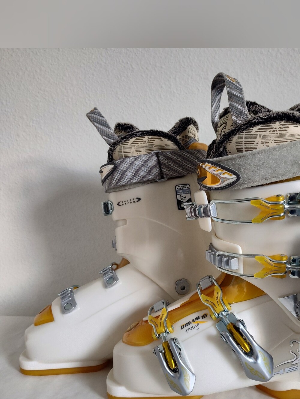 Head Ski Boots Women's Dream 10 Thang 25.0 25.5 Downhill 102mmAlpine Snow Boot